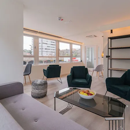 Oeste Hotel