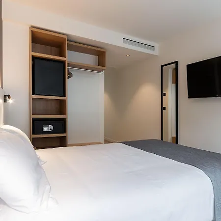 Oeste Hotel 2*