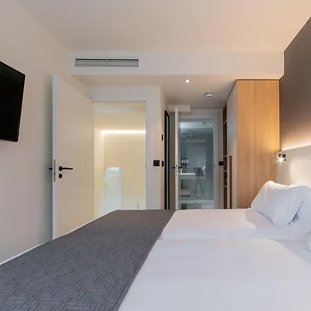 Oeste Hotel 2*