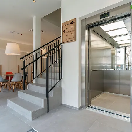Hotel Oeste