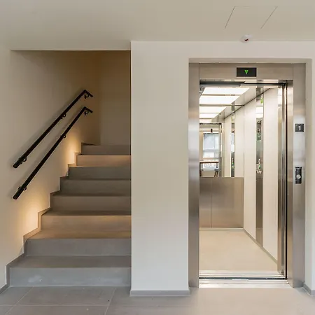 Hotel Oeste 2*