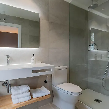 Hotel Oeste 2*