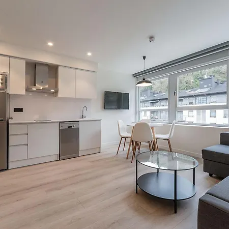Oeste By Limehome 2*