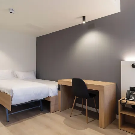 호텔 Oeste By Limehome