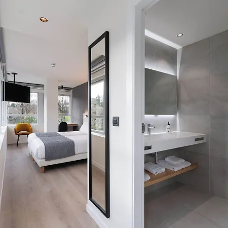 Oeste By Limehome