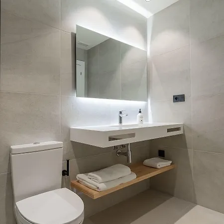 Oeste 2* San Sebastián